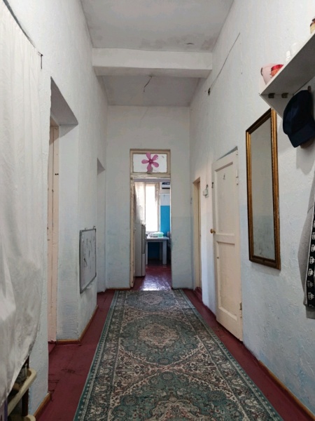 3 ком, Сталинка, 57 м2, этаж 3/3, Сост: Среднее - фото 1