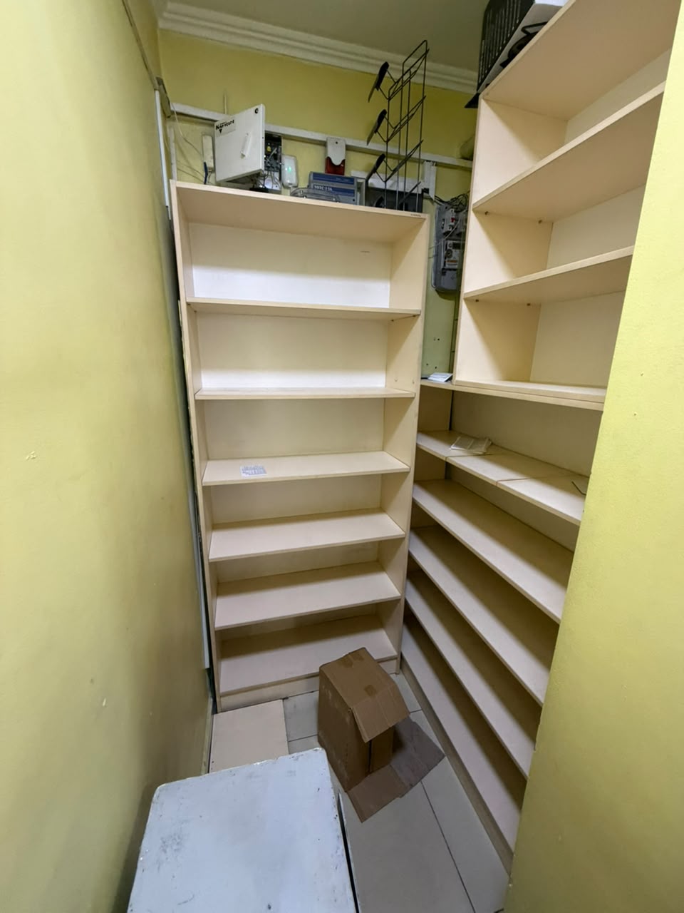 Офис, Коммерческая, 30 м2, этаж 1/4, Сост: Среднее - фото 1