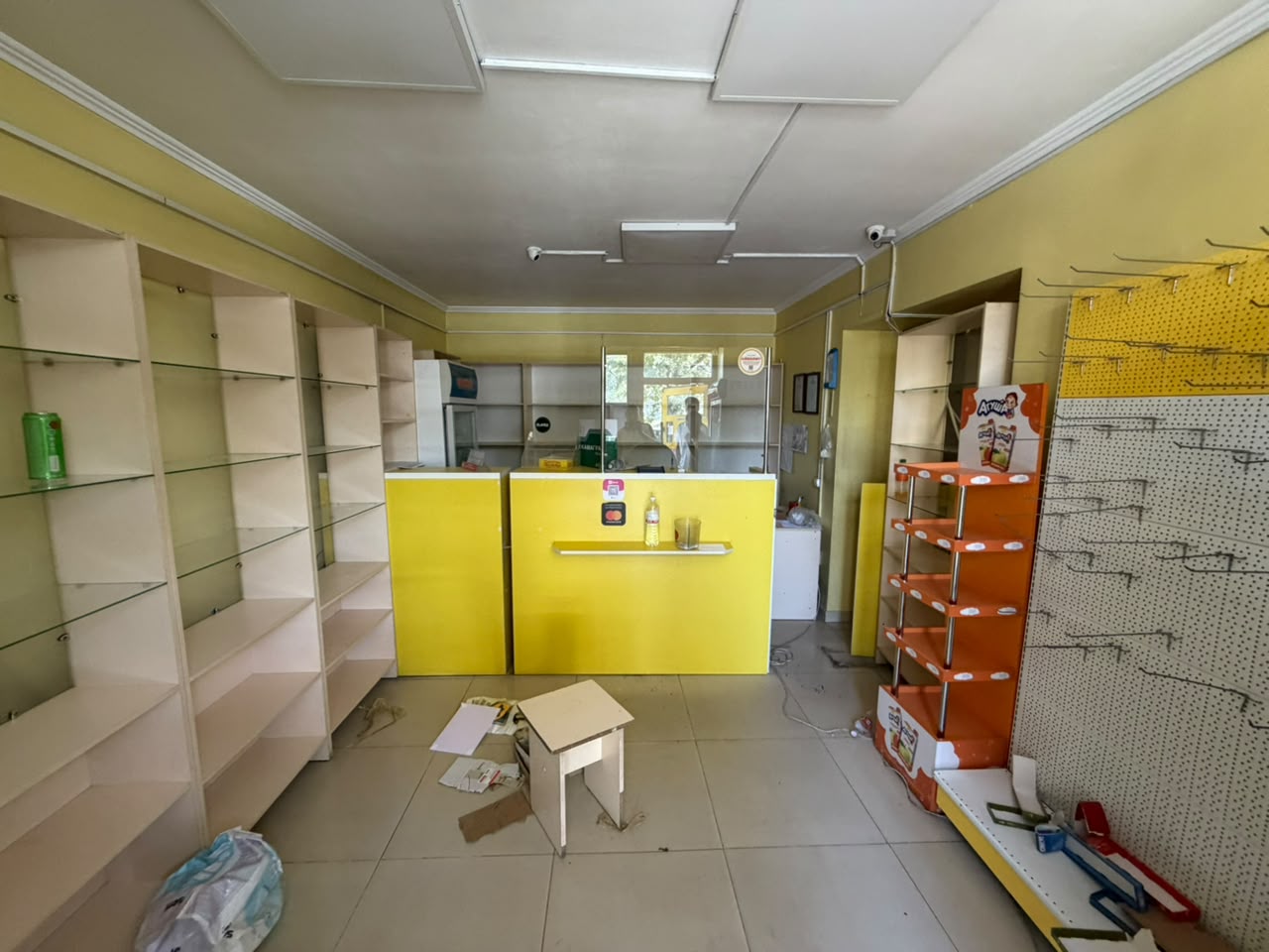 Офис, Коммерческая, 30 м2, этаж 1/4, Сост: Среднее - фото 4