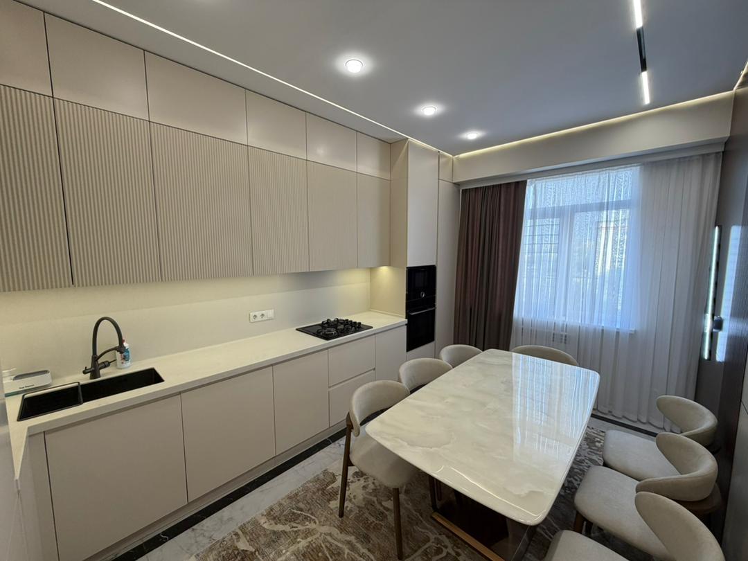Элитка, 98 м2, этаж 7/12, ж/к Мега Сити (Mega City), Сост: Евроремонт - фото 4