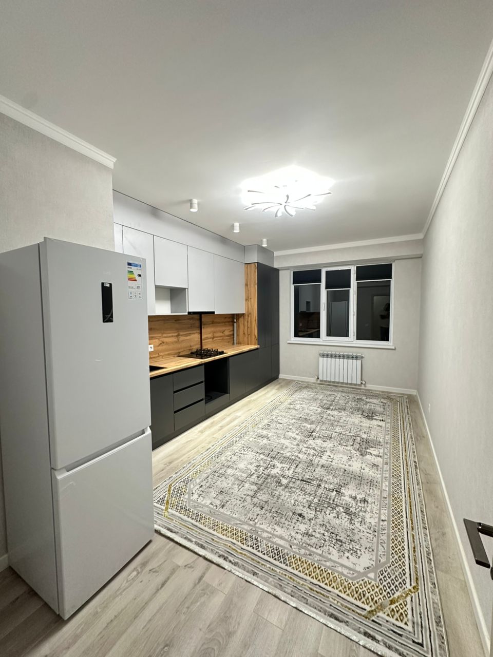 Элитка, 2 ком, 56 м2, этаж 12/14, ж/к Ала-Тоо (Ala-Too), Сост: Евроремонт - фото 2