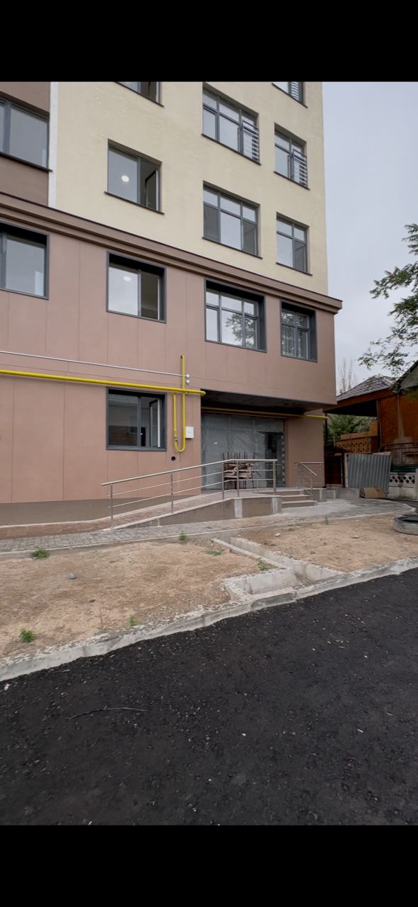 Коммерческая, 76 м2, этаж 1/10, Сост: Без ремонта - фото 8