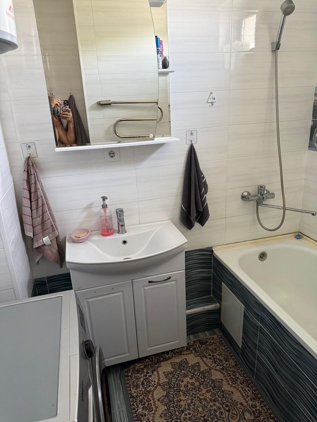 Элитка, 2 ком, 63 м2, этаж 4/9, Сост: Среднее - фото 4