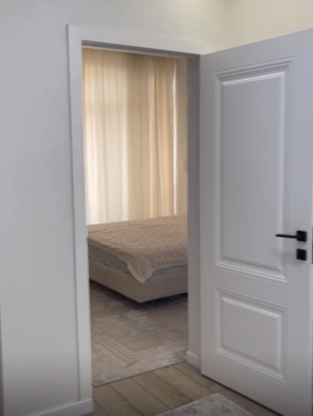 Элитка, 2 ком, 70 м2, этаж 5/14, Сост: Хорошее - фото 8