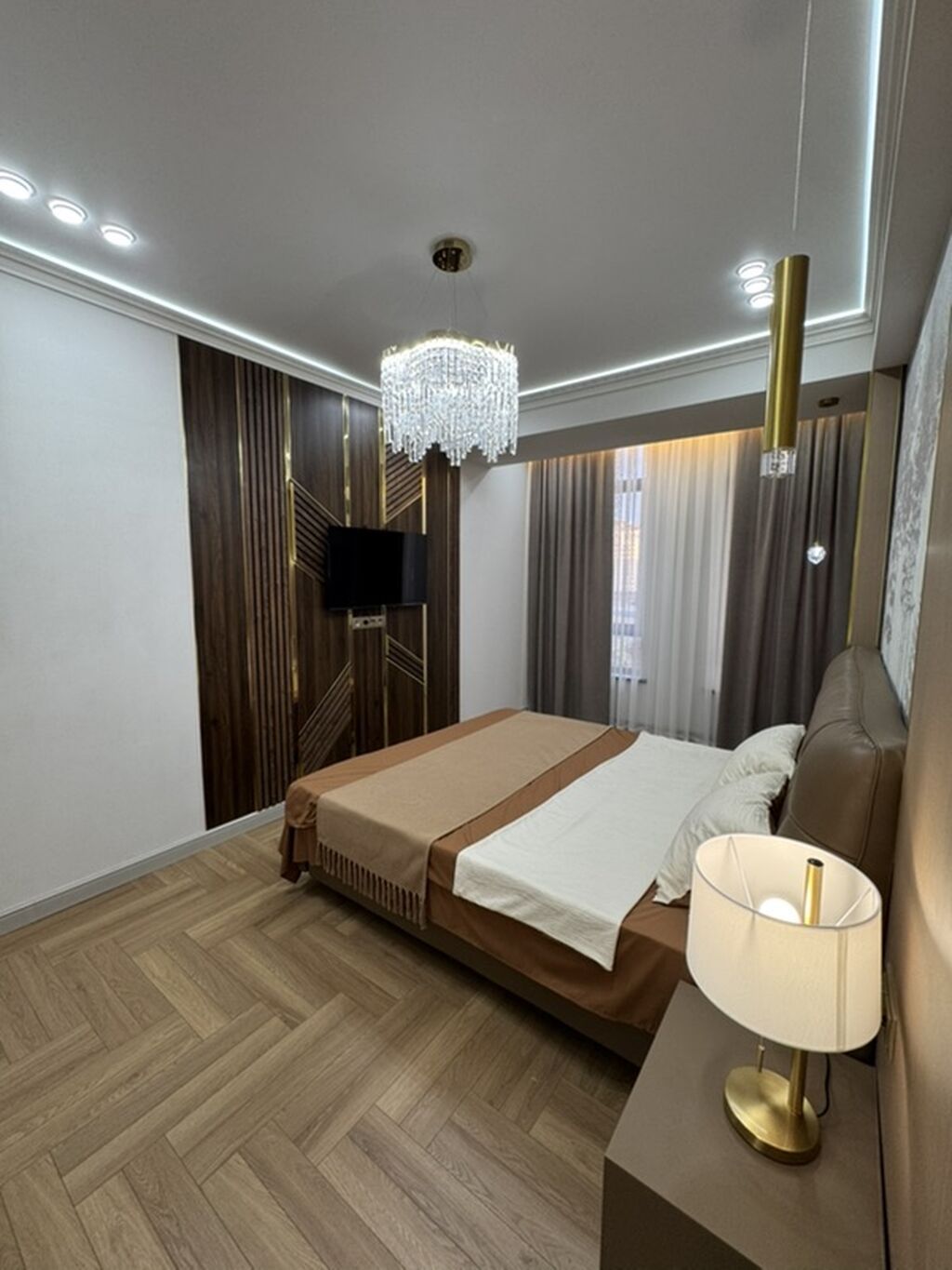 Элитка, 3 ком, 80 м2, этаж 9/13, ж/к Нью-Йорк сити (New York city), Сост: Евроремонт - фото 10