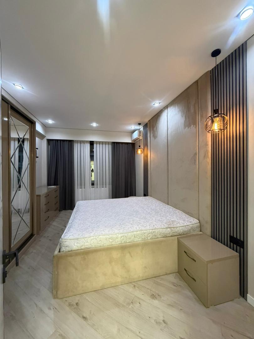 Элитка, 3 ком, 100 м2, этаж 2/14, ж/к Джал, Сост: Евроремонт - фото 5