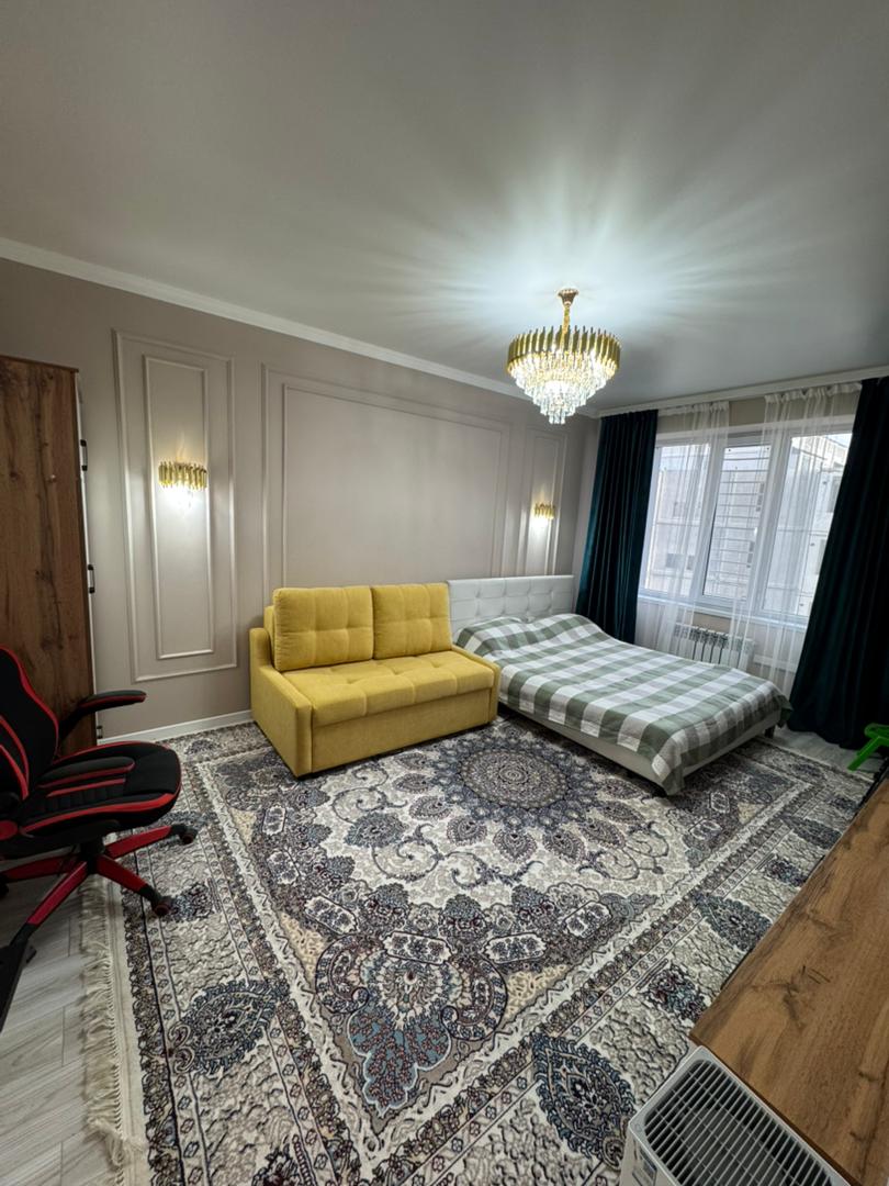 Элитка, 1 ком, 40 м2, этаж 8/14, ж/к Ала-Тоо (Ala-Too), Сост: Евроремонт - фото 1