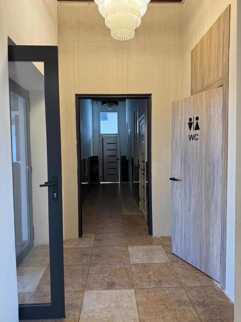 Офис, Коммерческая, 330 м2, этаж 2/3, Сост: Евроремонт - фото 7