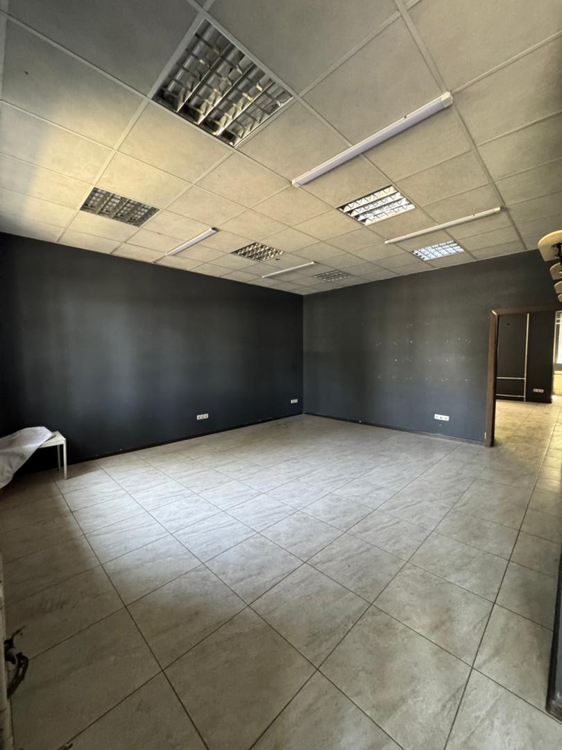 Офис, Коммерческая, 80 м2, этаж 1/4, Сост: Хорошее - фото 3