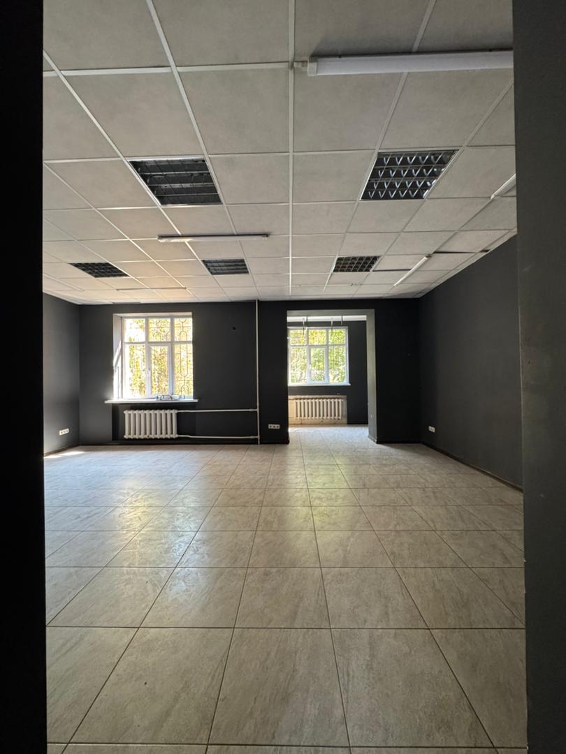 Офис, Коммерческая, 80 м2, этаж 1/4, Сост: Хорошее - фото 5