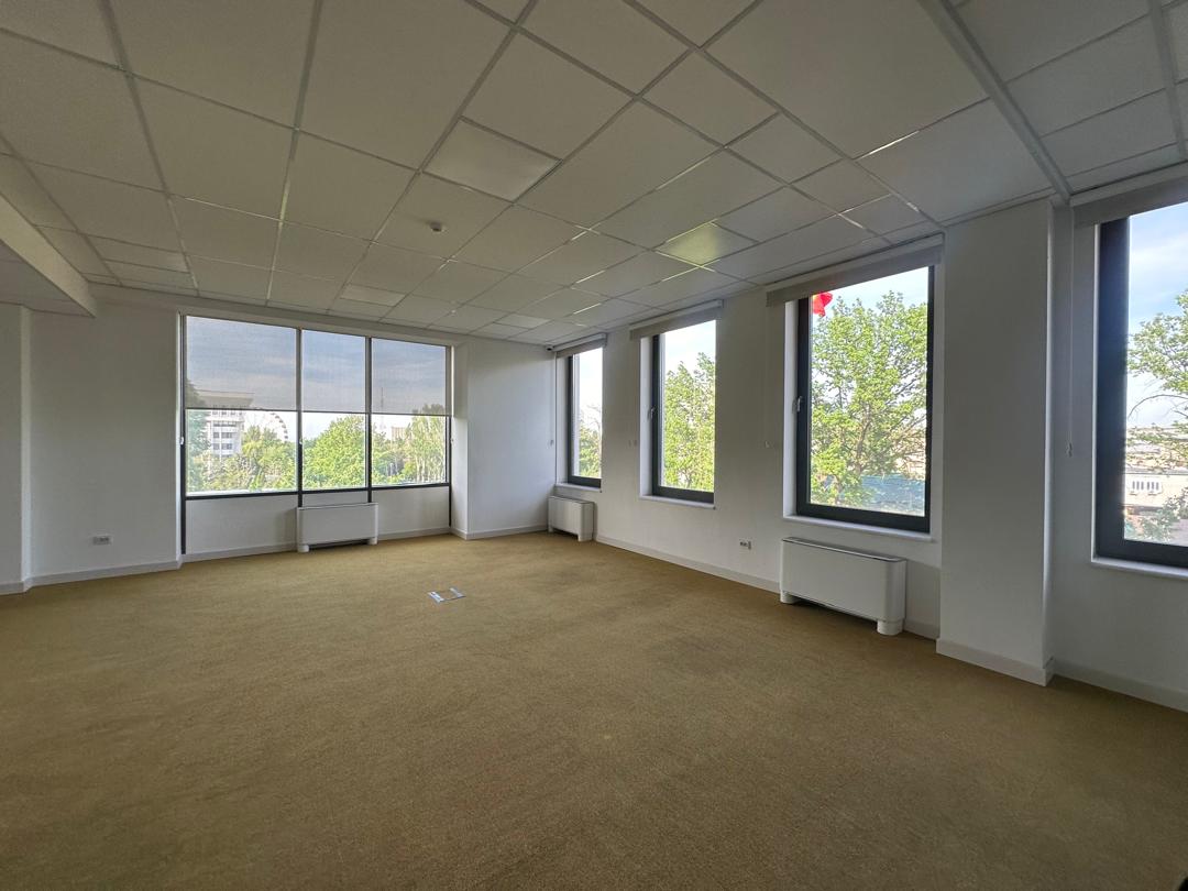 Офис, Коммерческая, 364 м2, этаж 4/8, Сост: Евроремонт - фото 3