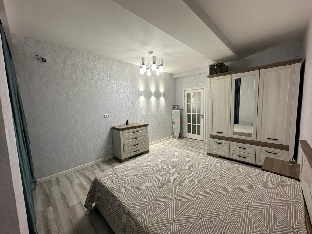 Элитка, 3 ком, 100 м2, этаж 2/9, Сост: Хорошее - фото 3