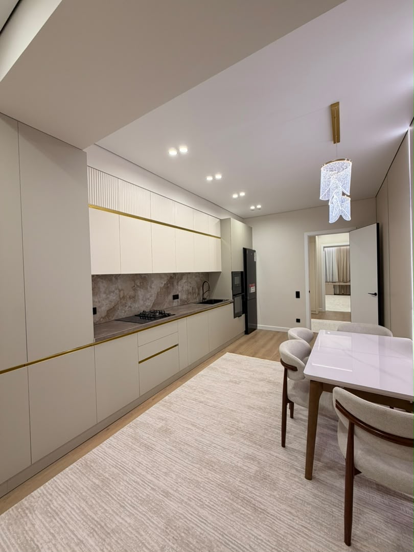 Элитка, 3 ком, 109.32 м2, этаж 4/14, ж/к Кап Строй Сити (Capstroy City), Сост: Евроремонт - фото 3