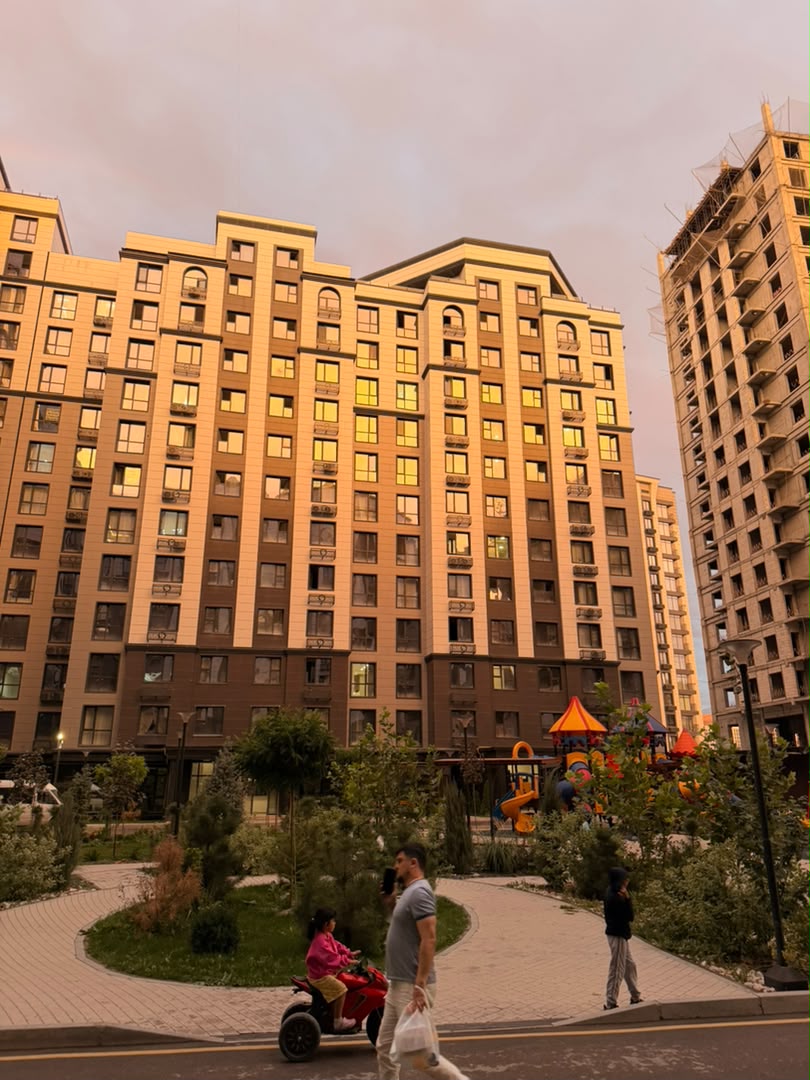 Элитка, 3 ком, 109.32 м2, этаж 4/14, ж/к Кап Строй Сити (Capstroy City), Сост: Евроремонт - фото 4