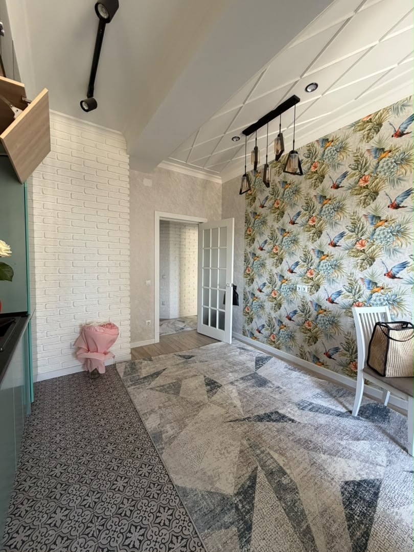 Элитка, 2 ком, 65 м2, этаж 9/12, ж/к Vista, Сост: Евроремонт - фото 2