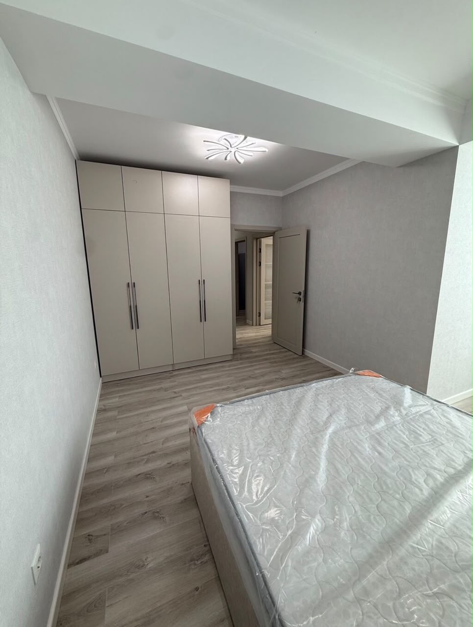 Элитка, 2 ком, 66 м2, этаж 12/14, ж/к Ала-Тоо (Ala-Too), Сост: Евроремонт - фото 13