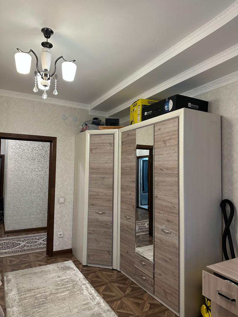 Элитка, 3 ком, 100 м2, этаж 2/10, ж/к Тихий Центр, Сост: Хорошее - фото 2