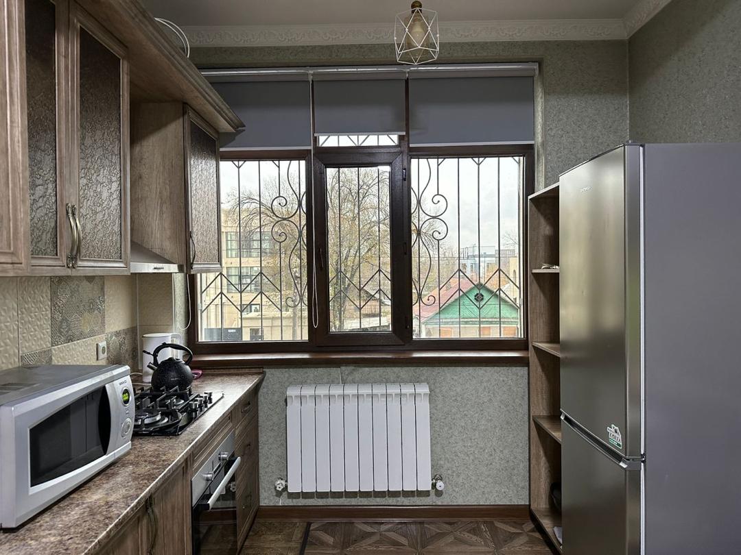 Элитка, 3 ком, 100 м2, этаж 2/10, ж/к Тихий Центр, Сост: Хорошее - фото 4