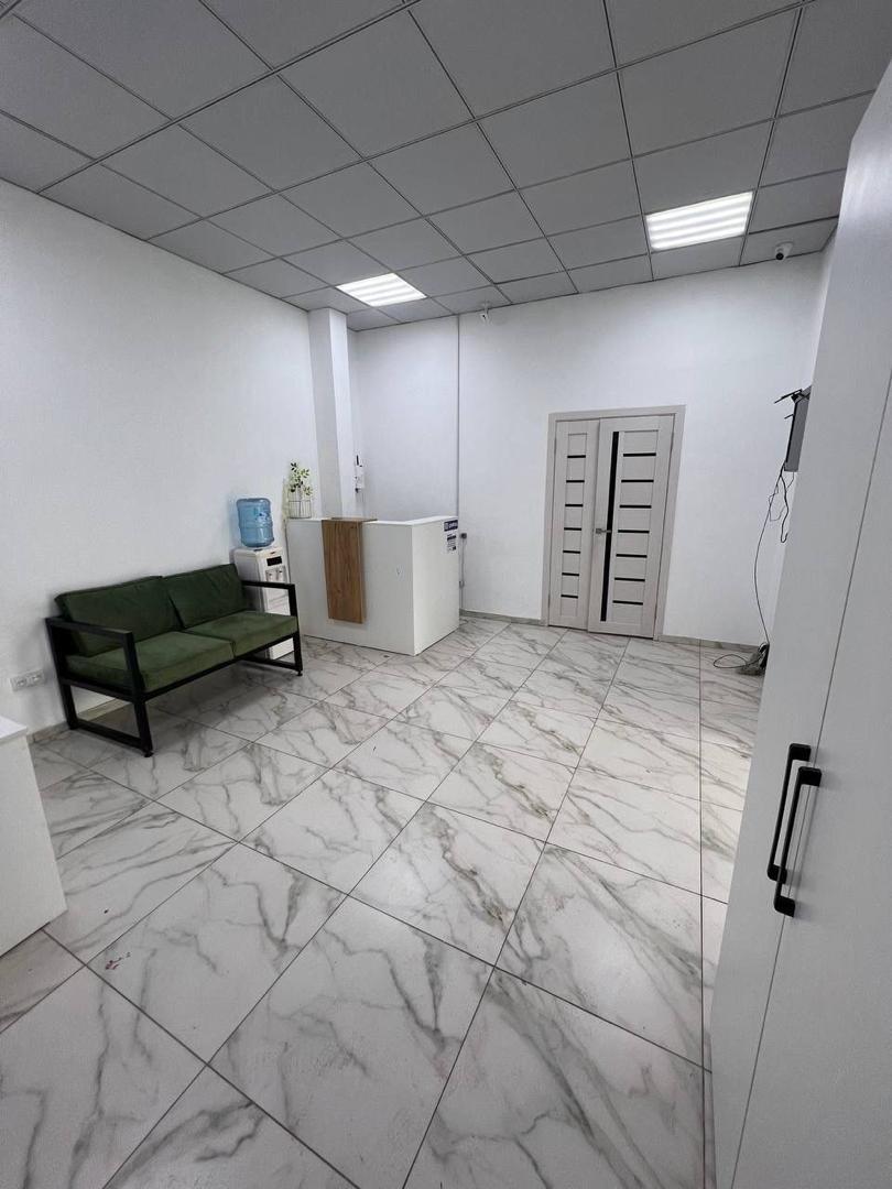 Готовый Бизнес, Коммерческая, 125 м2, этаж 1/12, Сост: Евроремонт - фото 1