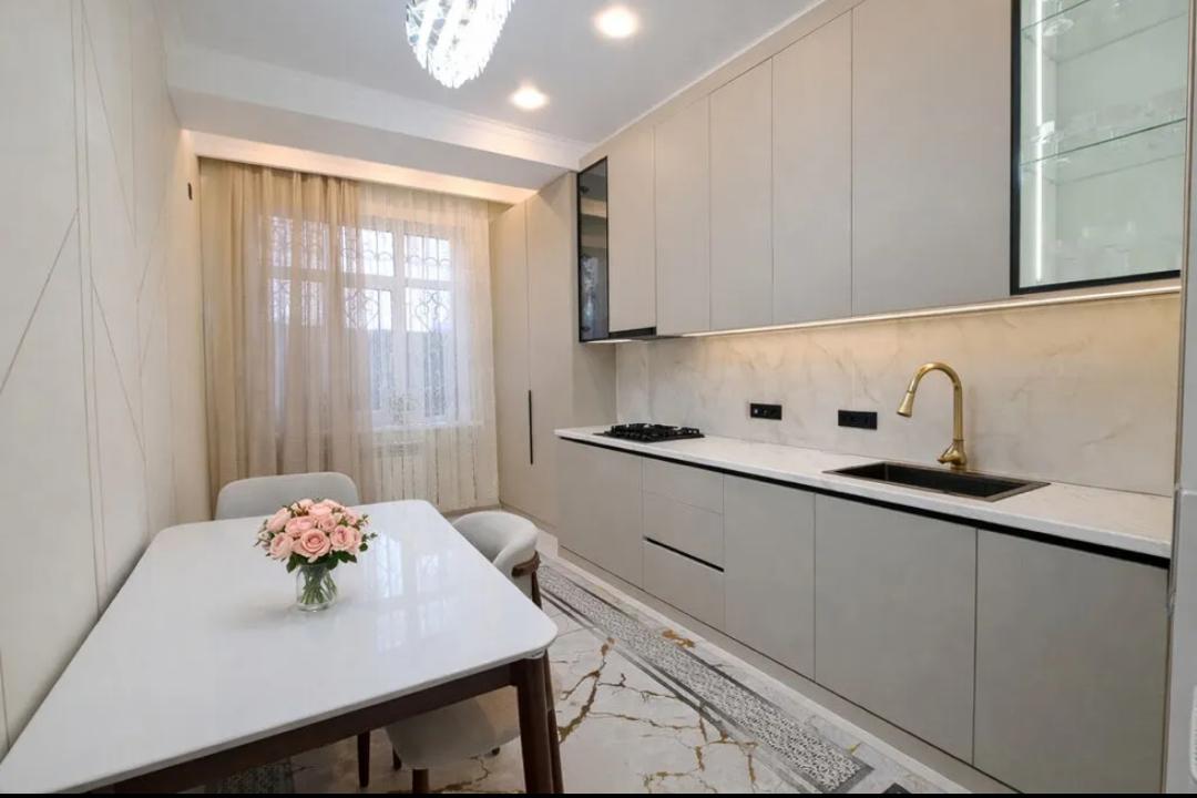 Элитка, 3 ком, 80 м2, этаж 1/5, ж/к Senator, Сост: Хорошее - фото 4