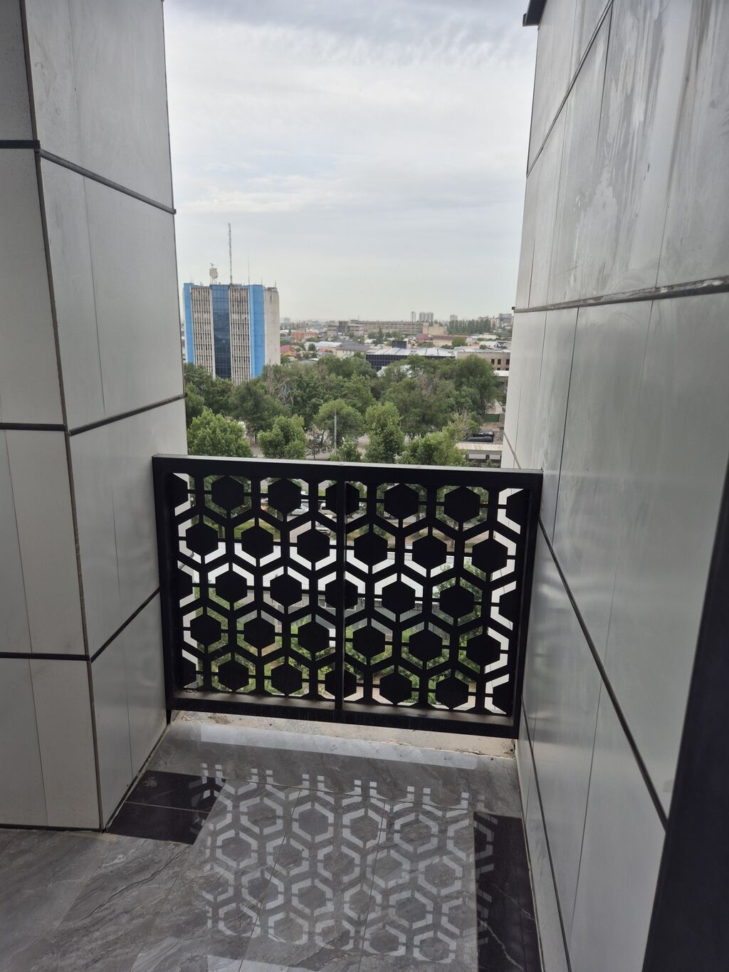 Элитка, 3 ком, 85 м2, этаж 9/14, ж/к Эмель, Сост: Хорошее - фото 14