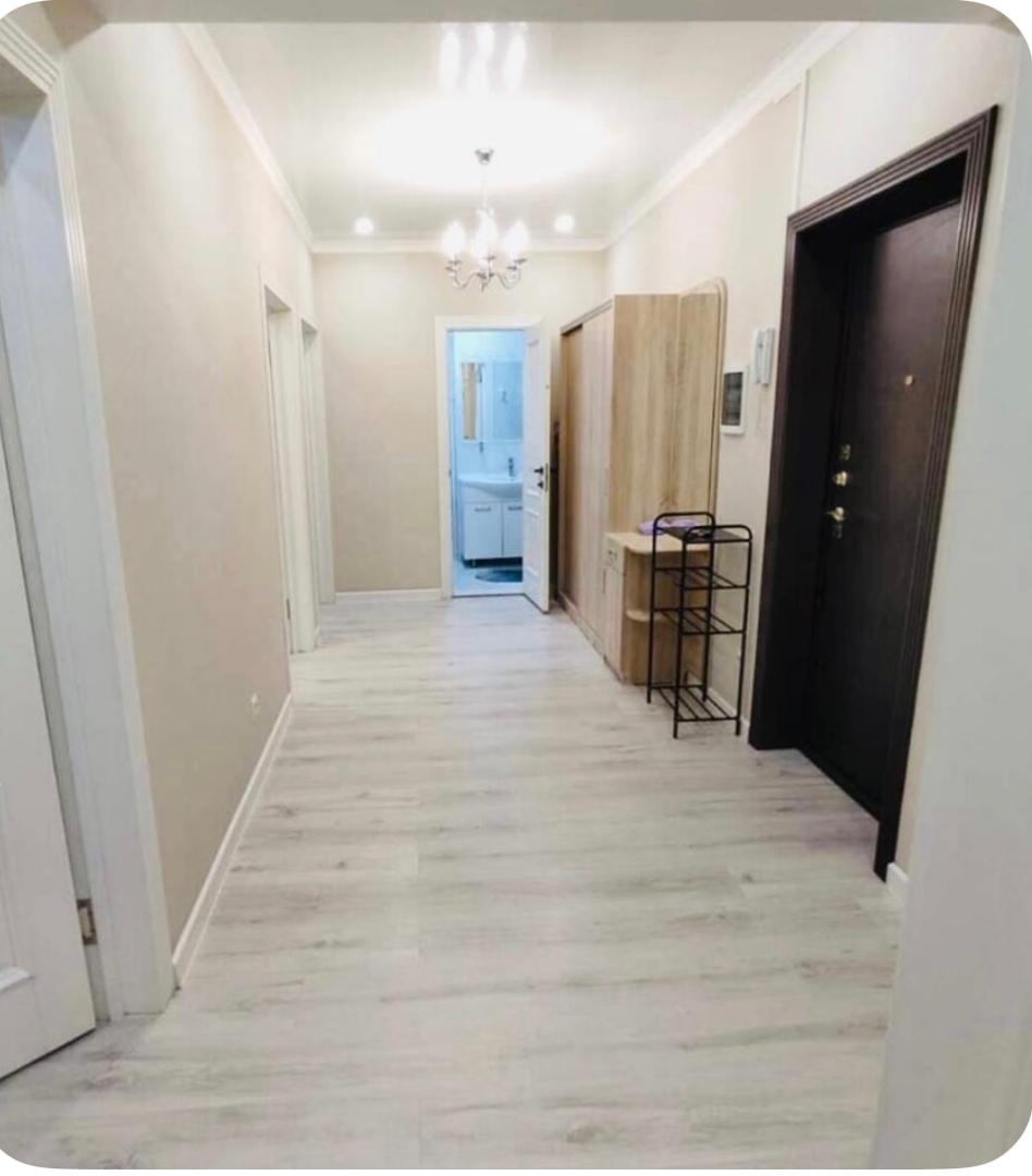 Элитка, 3 ком, 120 м2, этаж 5/9, ж/к Билдинг Энтерпрайз (Building Enterprise), Сост: Евроремонт - фото 1
