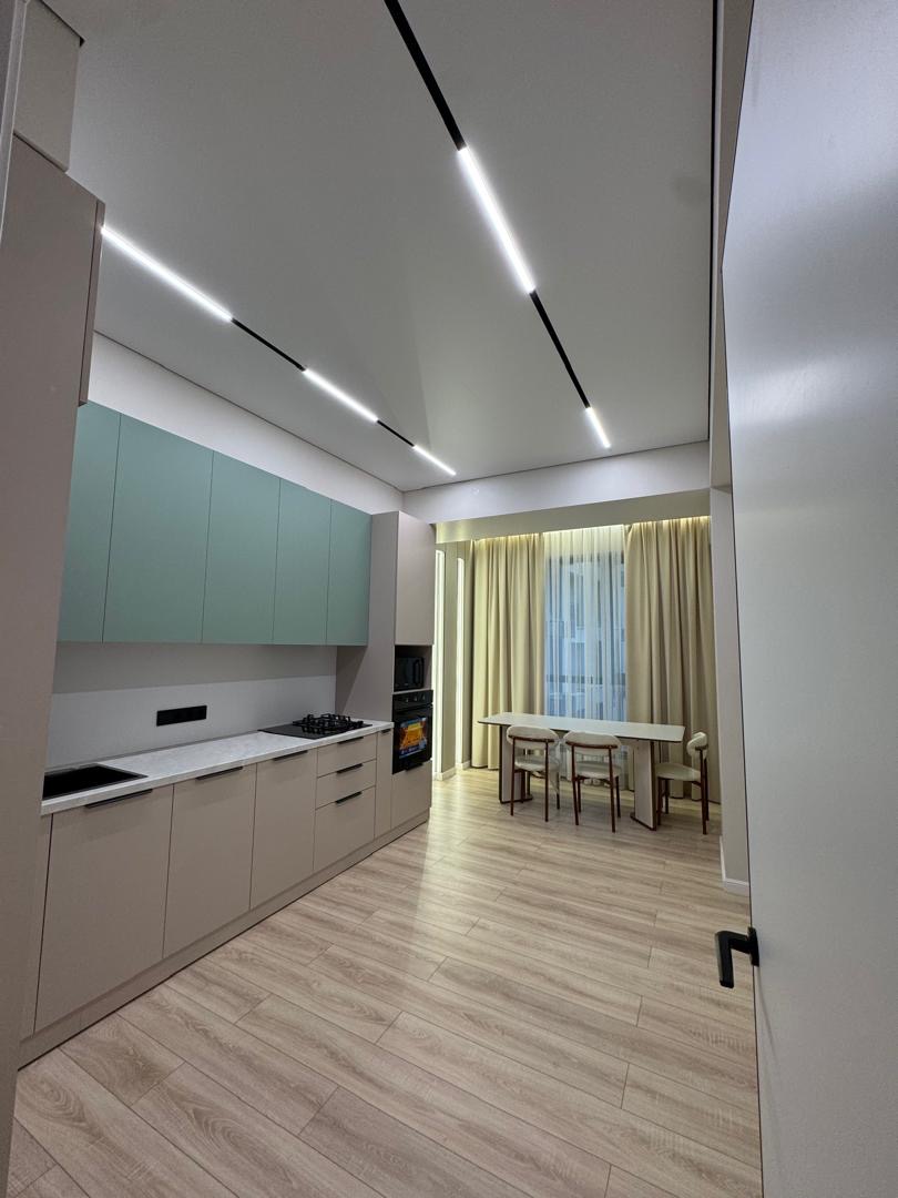 Элитка, 3 ком, 104 м2, этаж 3/14, ж/к Кап Строй Сити (Capstroy City), Сост: Евроремонт - фото 6