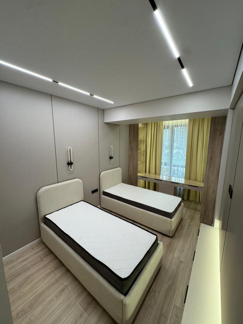 Элитка, 3 ком, 104 м2, этаж 3/14, ж/к Кап Строй Сити (Capstroy City), Сост: Евроремонт - фото 10
