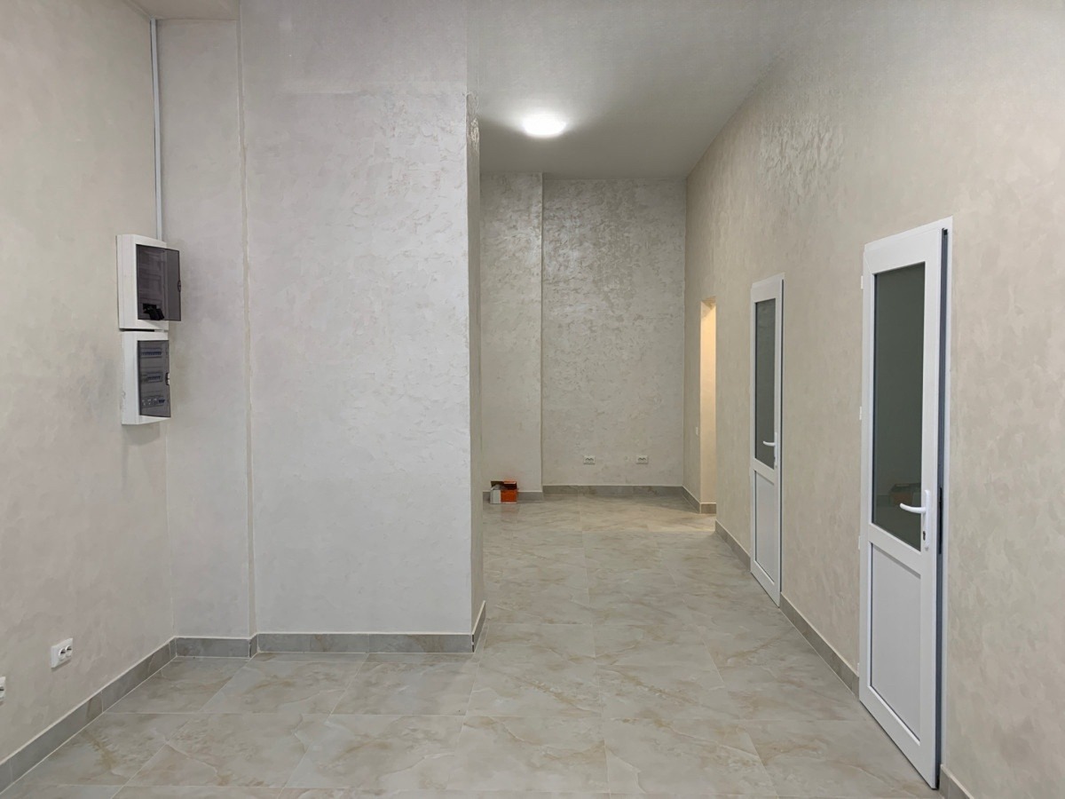 Аренда, Офис, Коммерческая, 126 м2, этаж 1/14, Сост: Евроремонт - фото 1