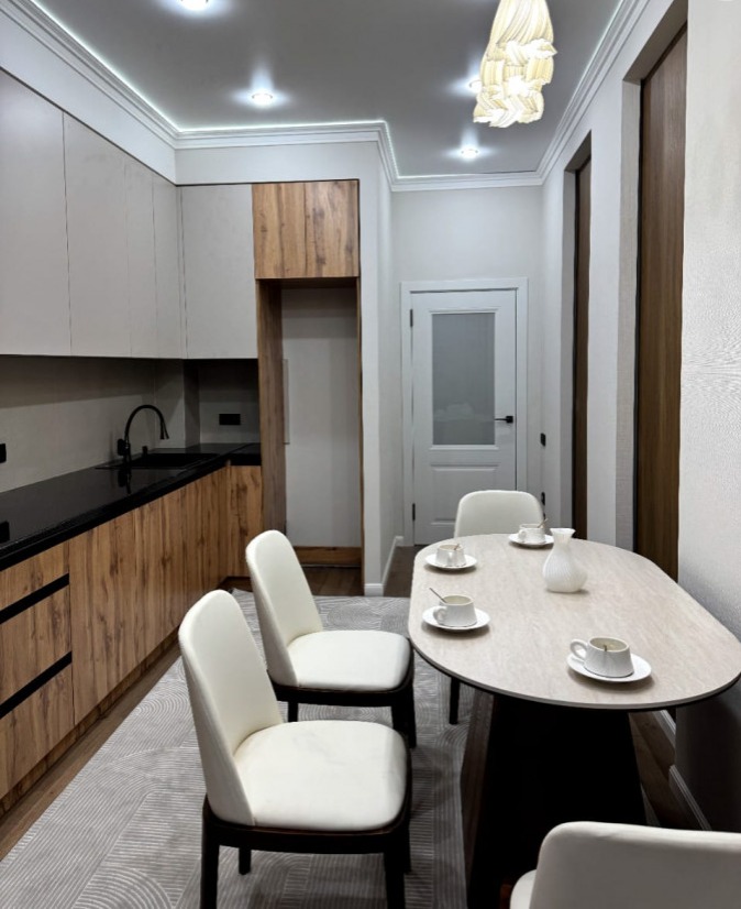 Элитка, 2 ком, 63 м2, этаж 13/16, ж/к Venezian, Сост: Евроремонт - фото 2