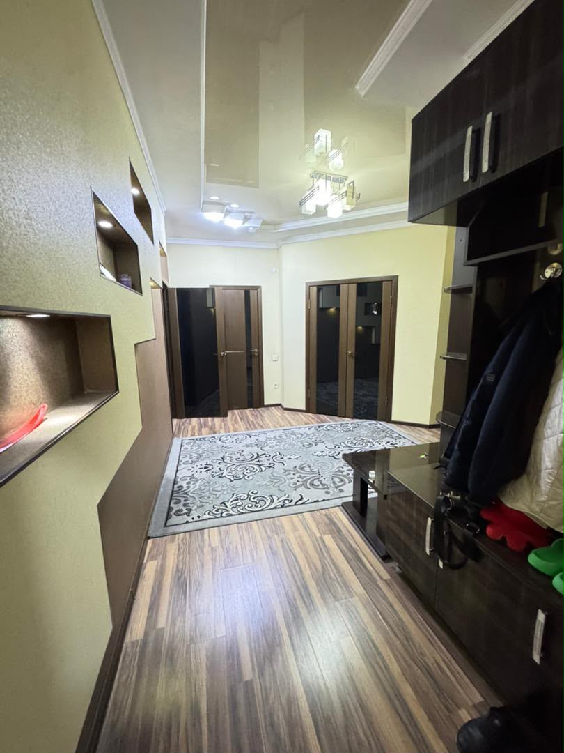 Элитка, 2 ком, 82 м2, этаж 2/10, ж/к Мега Сити, Сост: Евроремонт - фото 8