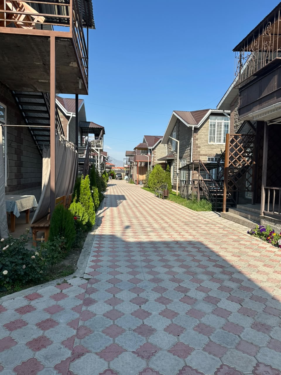Готовый Бизнес, Коммерческая, 56 м2, этаж 1/2, Сост: Евроремонт - фото 1