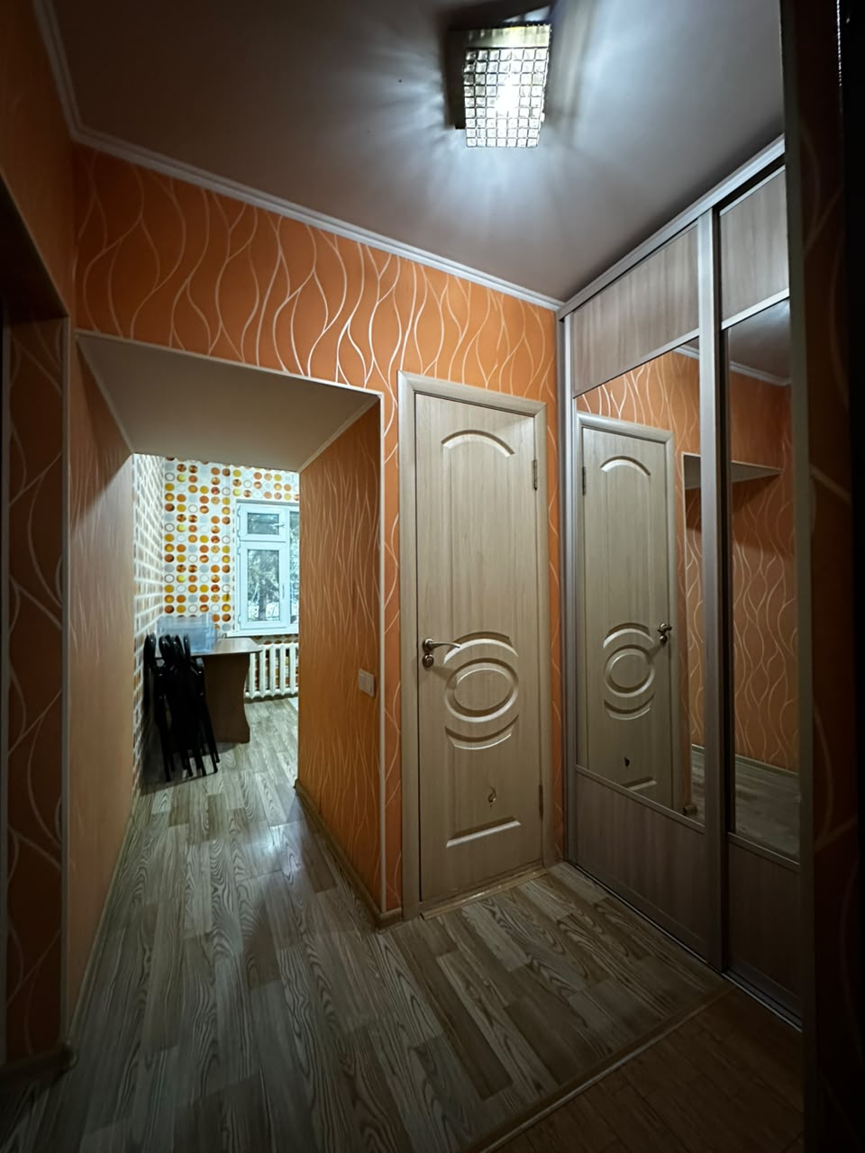 2 ком, 105 серия, 50 м2, этаж 1/5, Сост: Хорошее - фото 2
