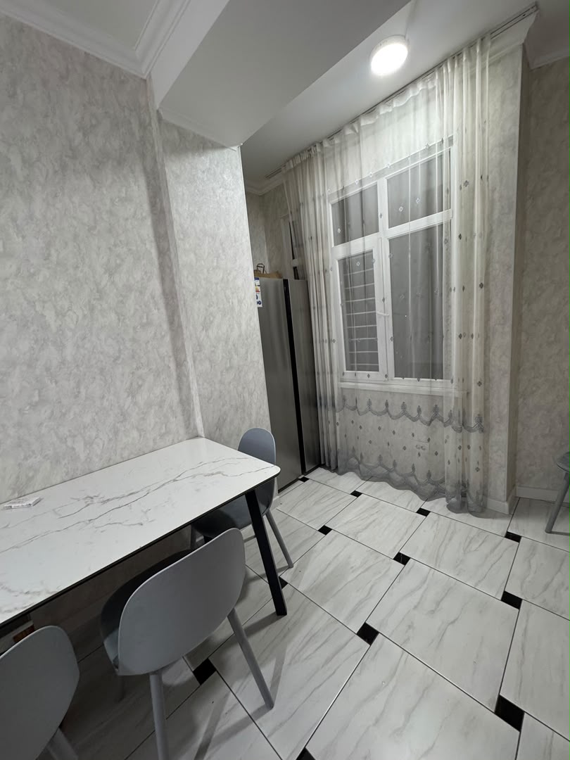 Элитка, 2 ком, 75 м2, этаж 4/12, ж/к Урбис Групп (Urbis Group), Сост: Евроремонт - фото 4