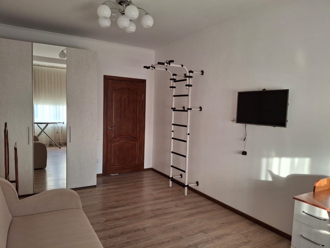 Элитка, 3 ком, 110 м2, этаж 8/13, ж/к 7 Небо, Сост: Евроремонт - фото 11