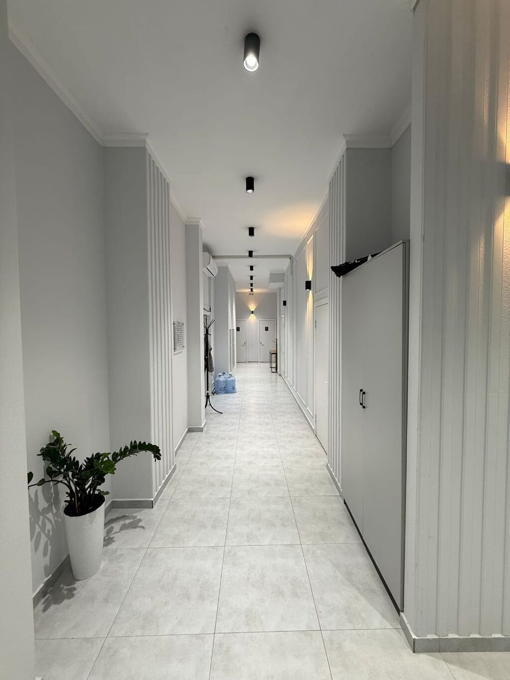 Офис, Коммерческая, 255 м2, этаж 1/1, Сост: Евроремонт - фото 1