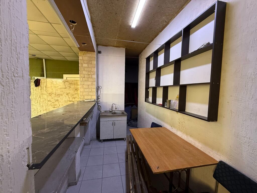 Готовый Бизнес, Коммерческая, 200 м2, этаж 2/2, Сост: Среднее - фото 2