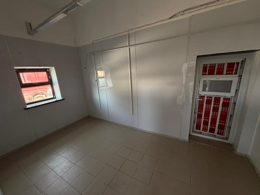 Магазин, Коммерческая, 1300 м2, этаж 1/2, Сост: Среднее - фото 12