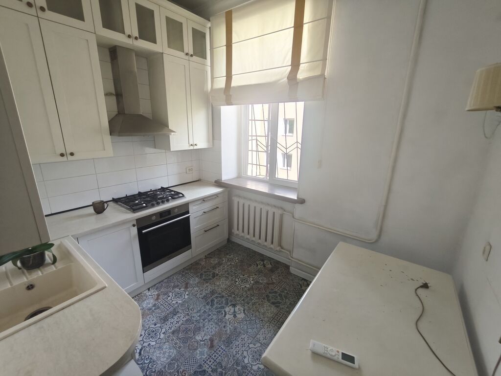3 ком, Сталинка, 70 м2, этаж 3/4, Сост: Хорошее - фото 6