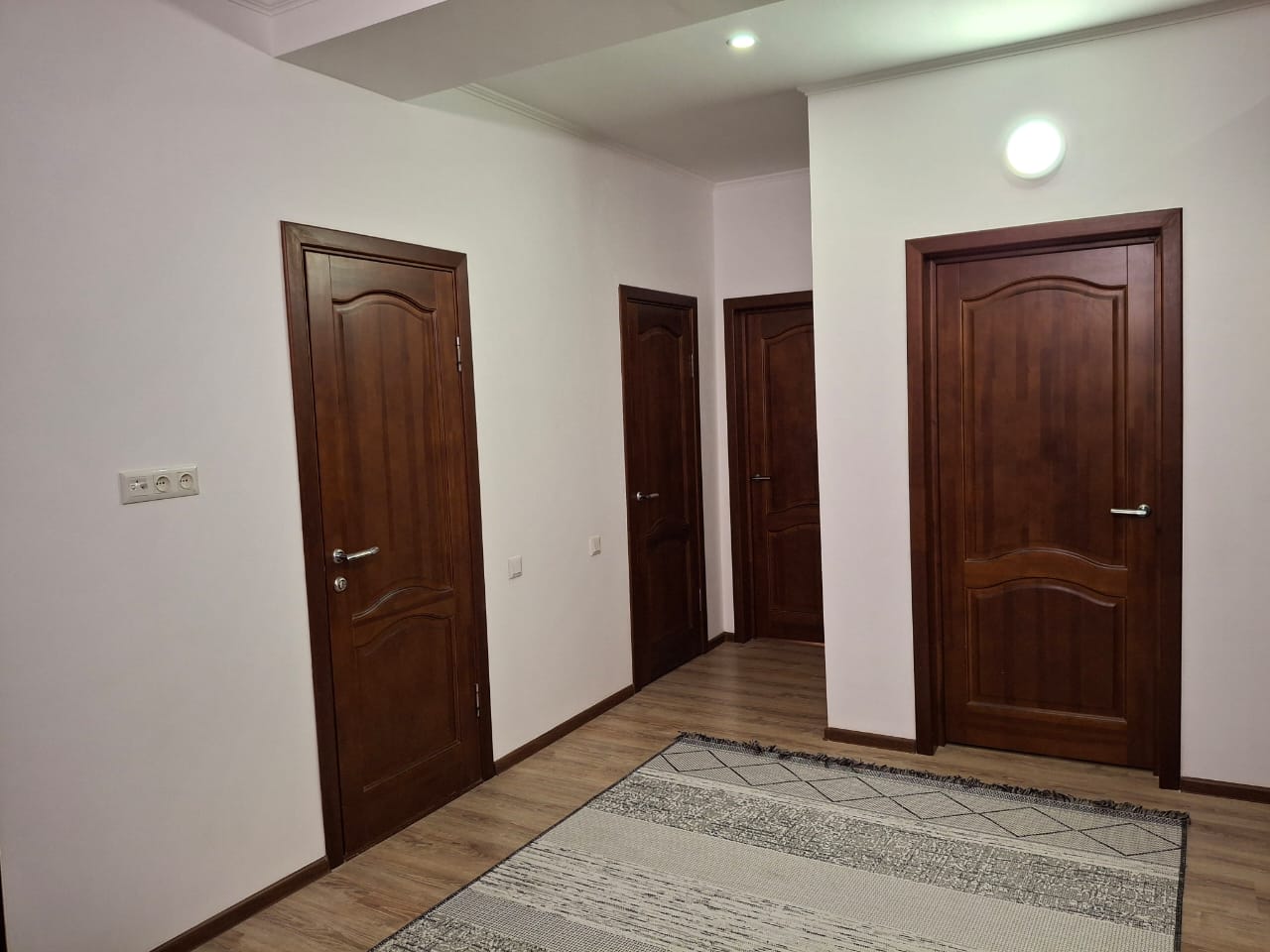 Элитка, 3 ком, 110 м2, этаж 8/13, ж/к 7 Небо, Сост: Евроремонт - фото 12