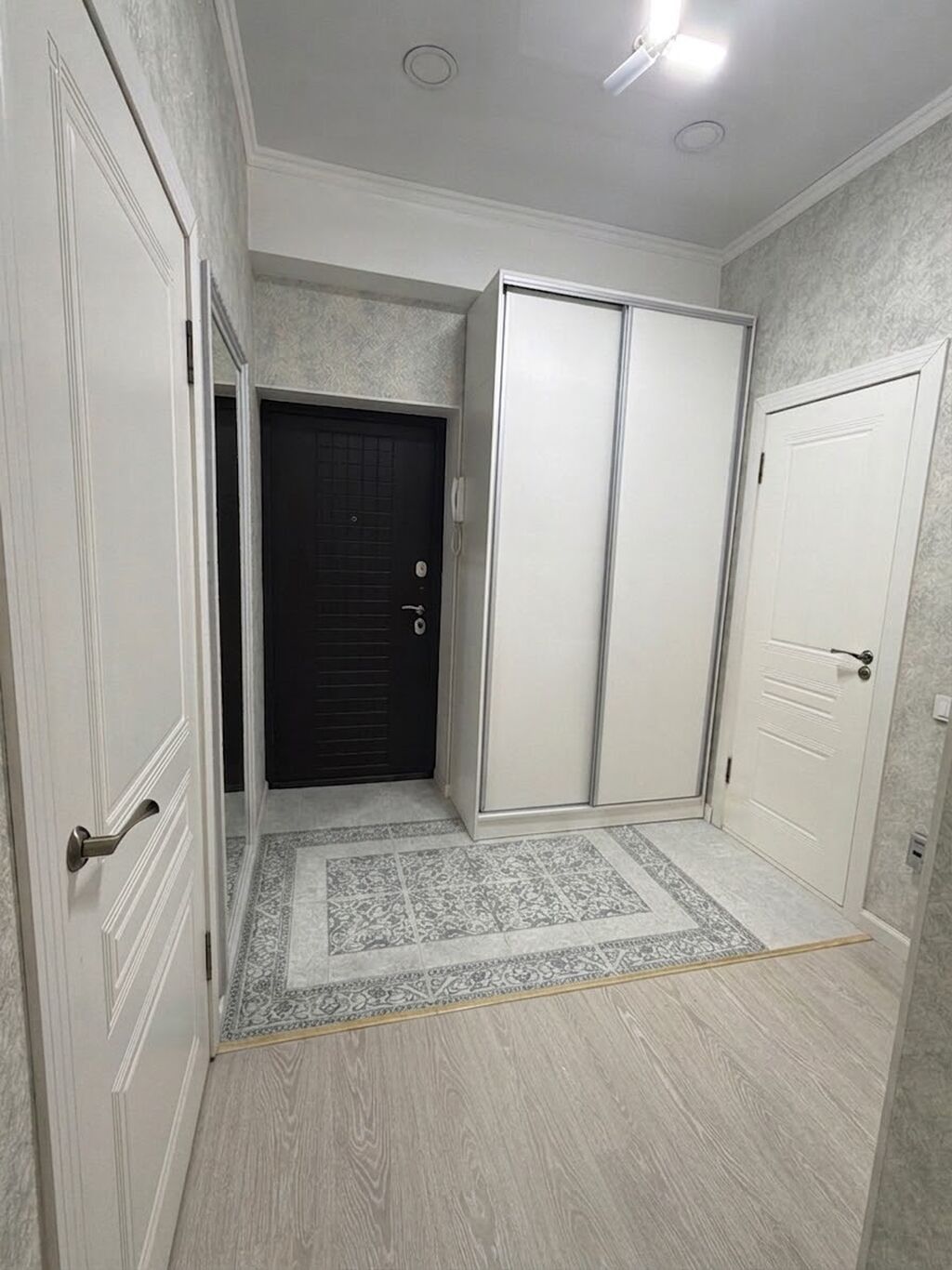 Элитка, 1 ком, 46 м2, этаж 5/12, ж/к Royal Central Park, Сост: Евроремонт - фото 2