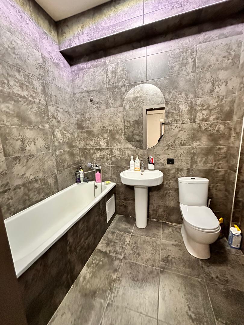 Элитка, 1 ком, 49 м2, этаж 8/12, ж/к Грин Ленд (Green Land), Сост: Евроремонт - фото 8