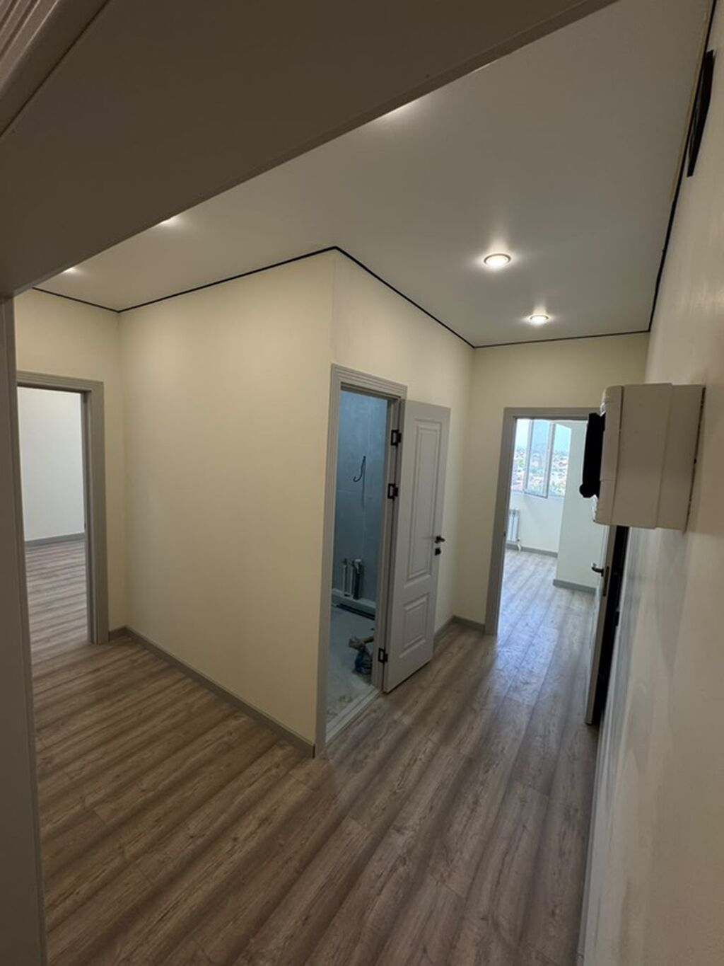 Элитка, 3 ком, 90 м2, этаж 8/9, ж/к ЖК Фламинго, Сост: Евроремонт - фото 14