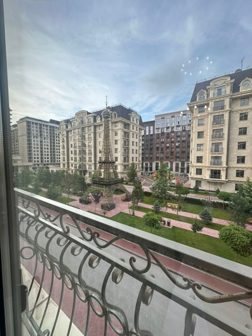 Элитка, 2 ком, 80 м2, этаж 3/8, ж/к Французкий квартал (Francuzski Kvartal), Сост: Евроремонт - фото 1