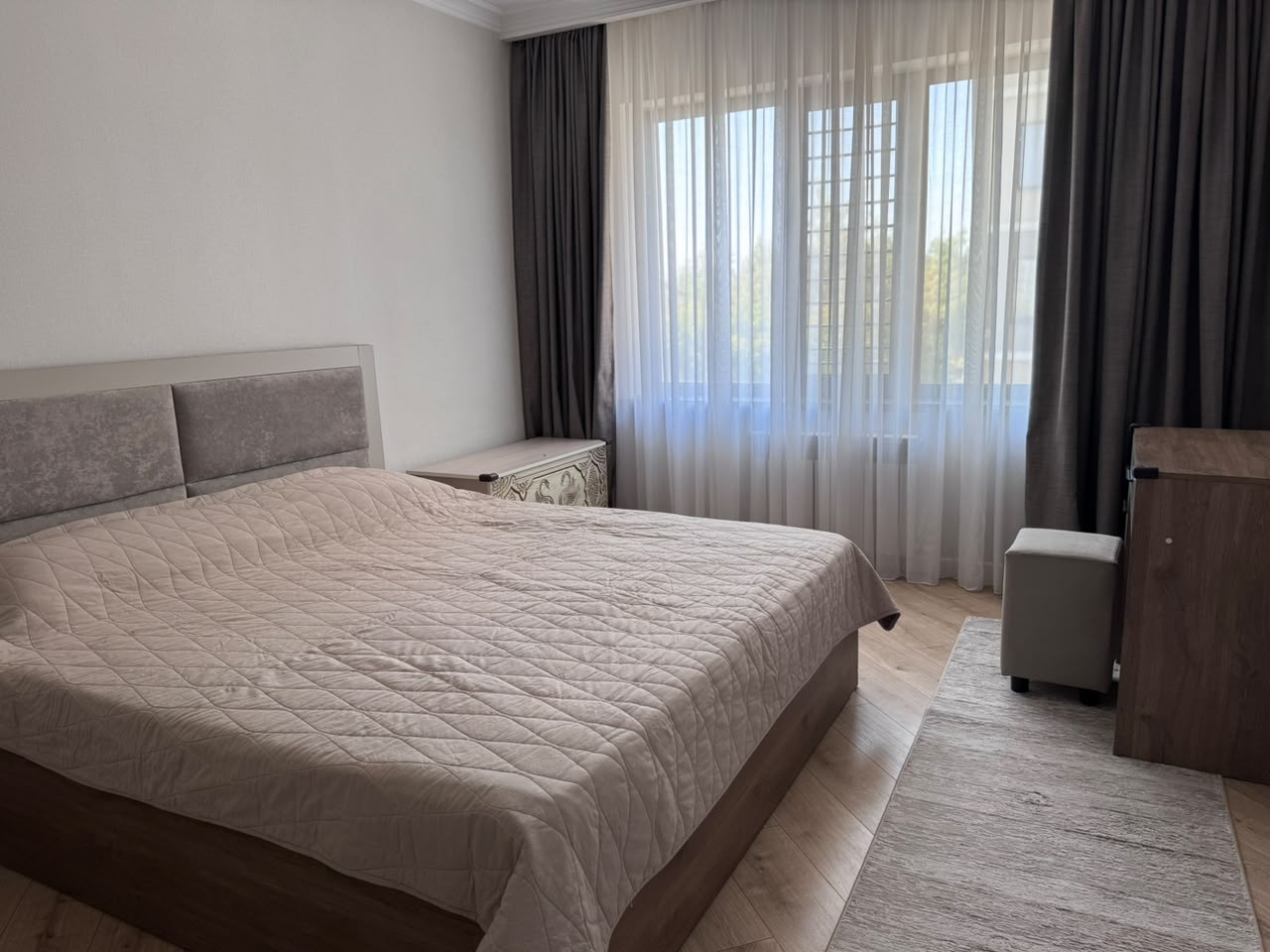 Элитка, 3 ком, 86 м2, этаж 3/9, ж/к СК Фрунзенец (Frunzenets), Сост: Евроремонт - фото 1