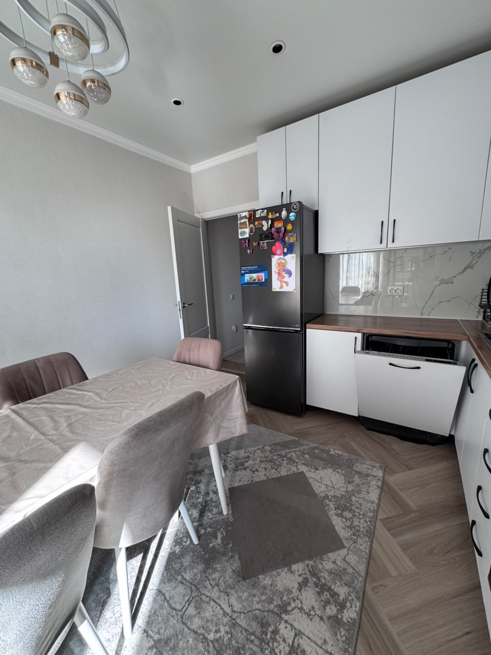 Элитка, 3 ком, 86 м2, этаж 3/9, ж/к СК Фрунзенец (Frunzenets), Сост: Евроремонт - фото 24