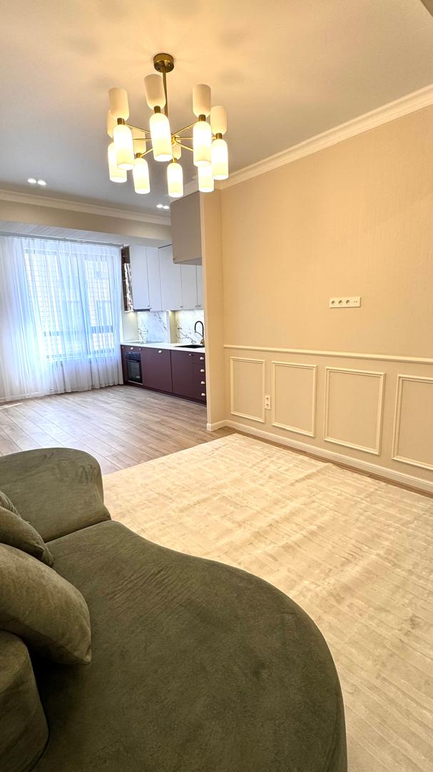 Элитка, 3 ком, 80 м2, этаж 4/12, Сост: Евроремонт - фото 11