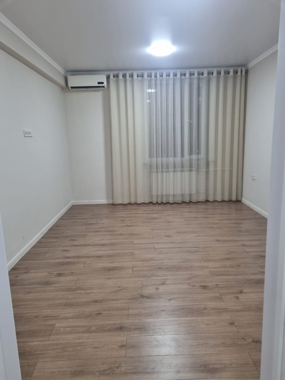 3 ком, Сталинка, 90 м2, этаж 3/3, Сост: Евроремонт - фото 2