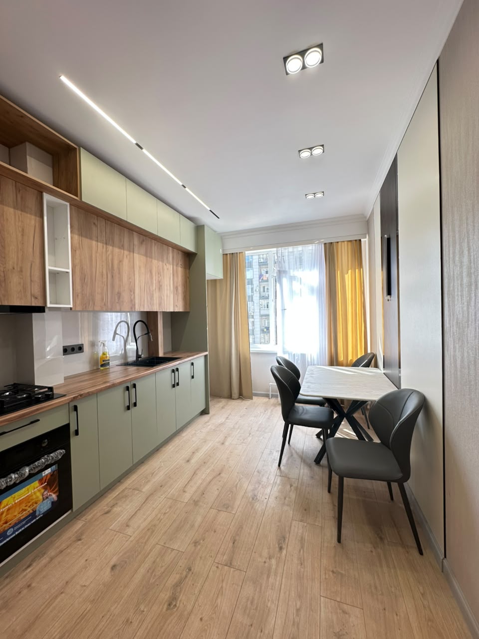 Элитка, 2 ком, 64 м2, этаж 4/14, ж/к Ихлас Джал+, Сост: Евроремонт - фото 1