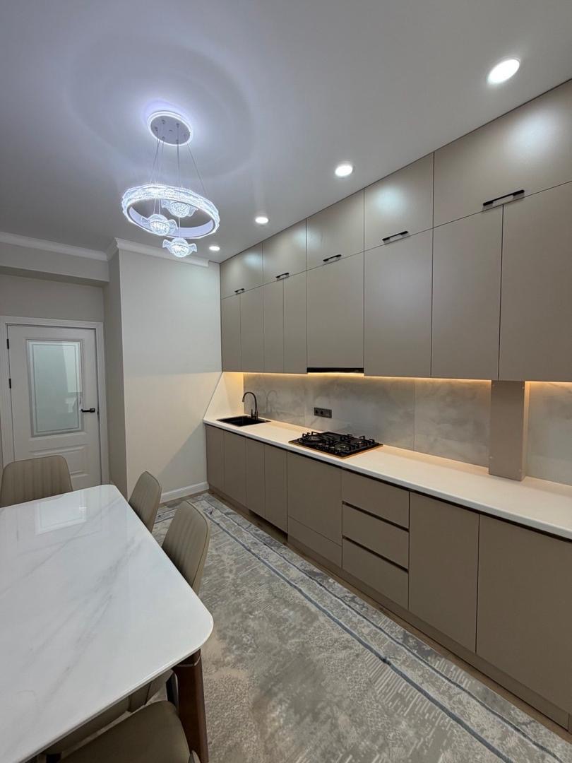 Элитка, 1 ком, 47 м2, этаж 6/17, ж/к Tokyo (Токио), Сост: Евроремонт - фото 1